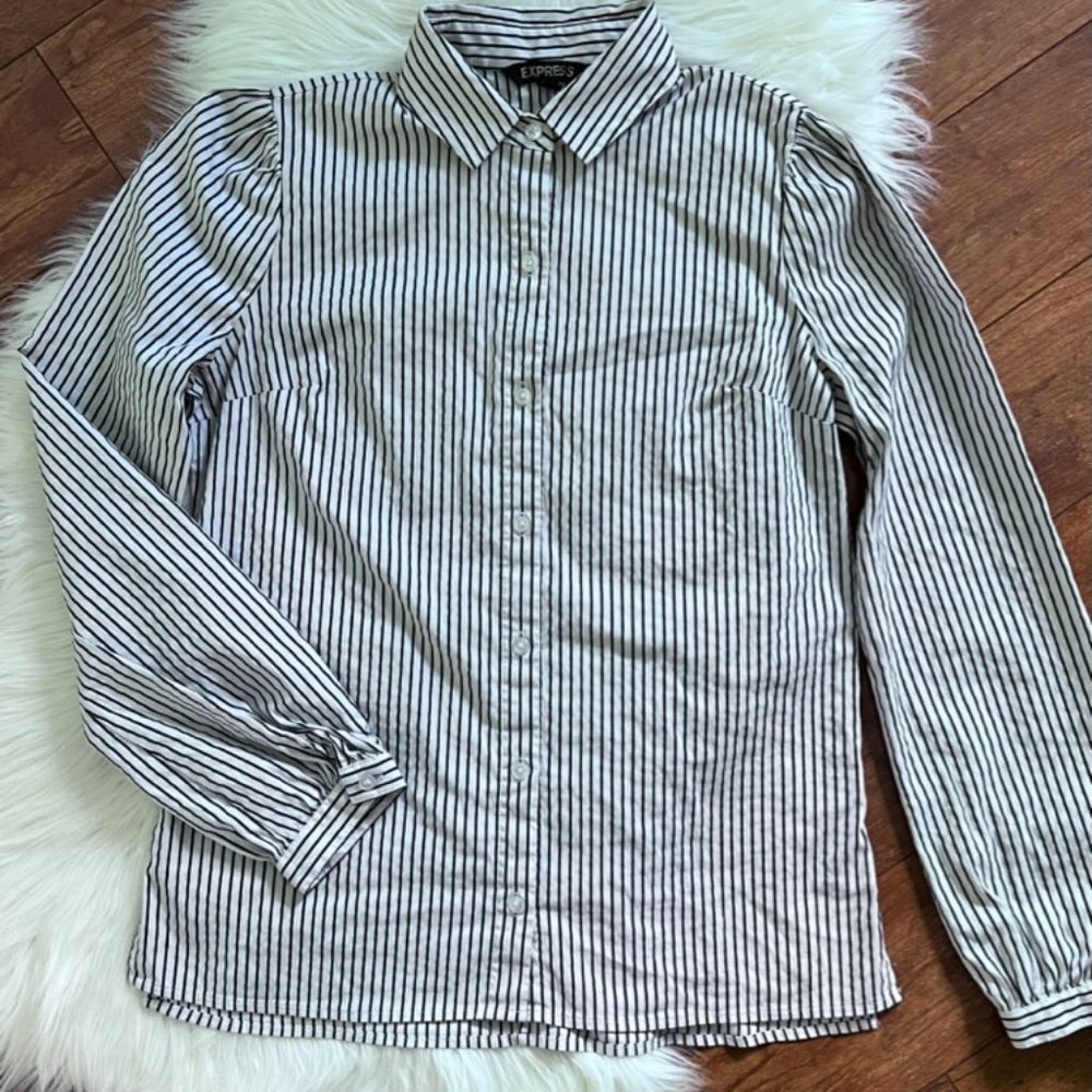 Express Black & White Striped Stretch Long Sleeve Blouse-Size S